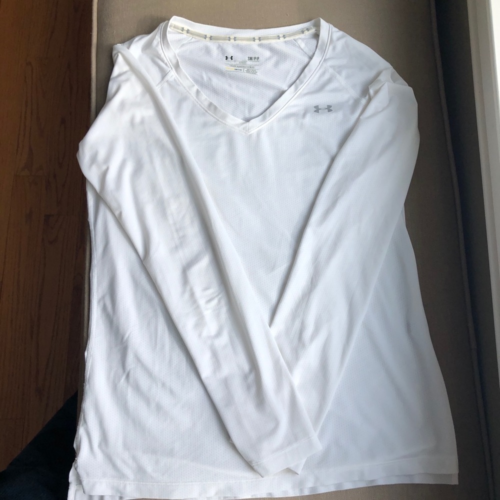 Under Armour Long Sleeve V-Neck Tee Shirt SMALL